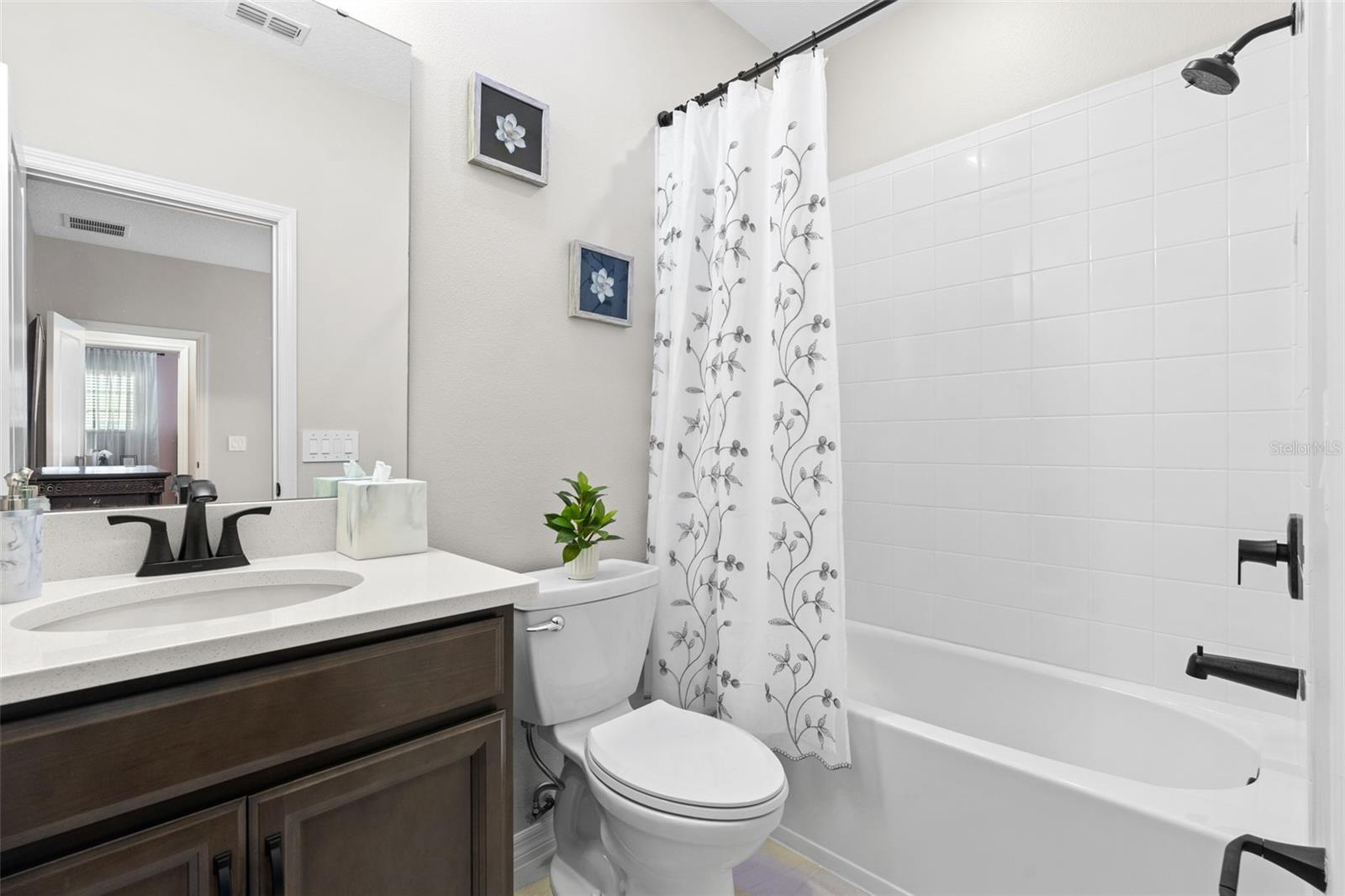 1072 Pando Loop Property Photo 26