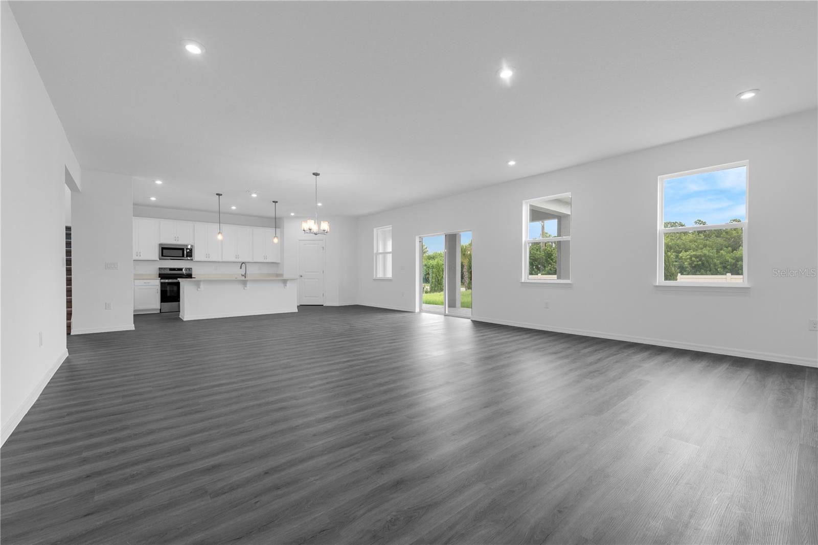 1342 Dunblane Way Ne Property Photo 9