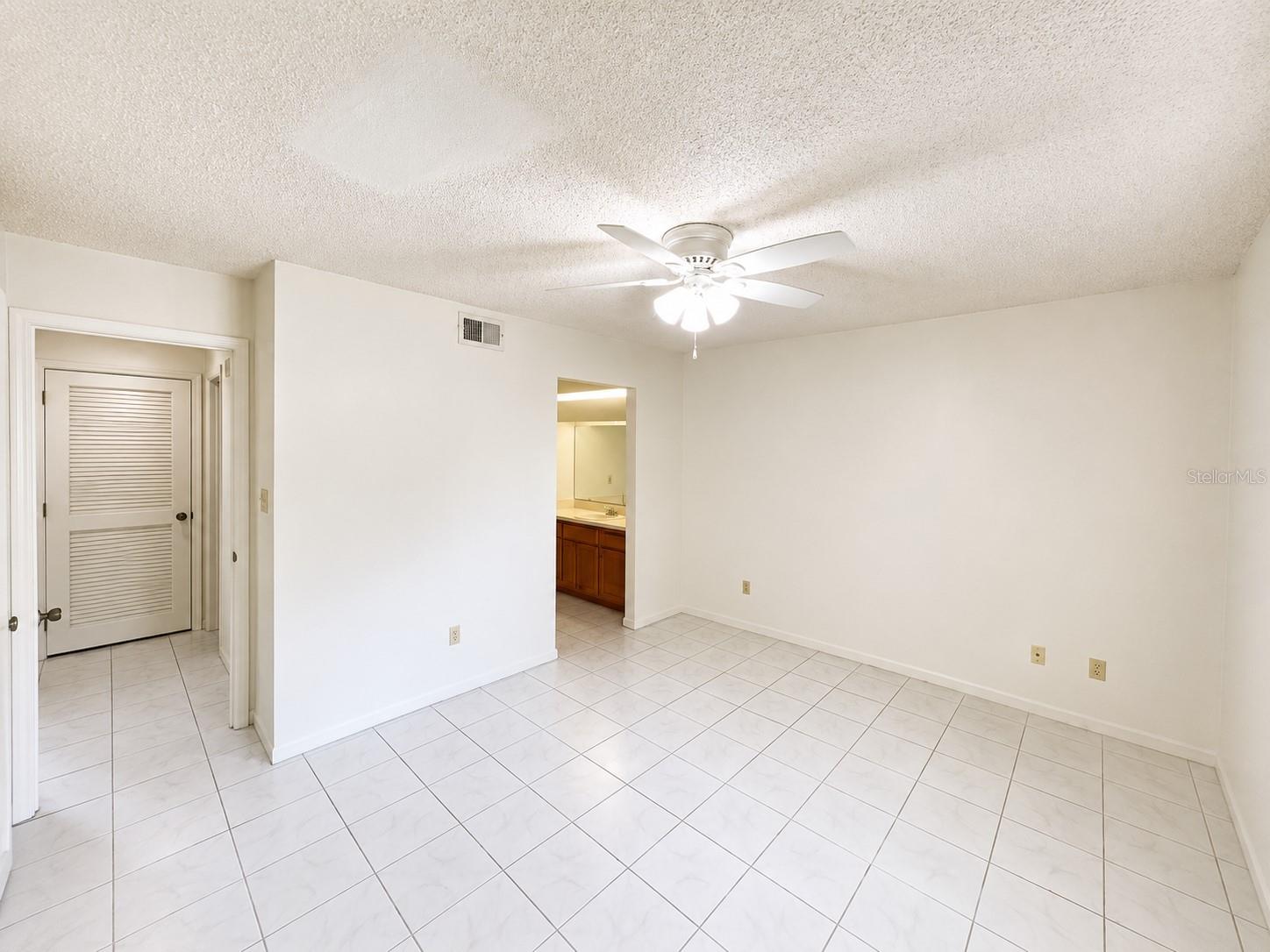 4011 August Ct Property Photo 6