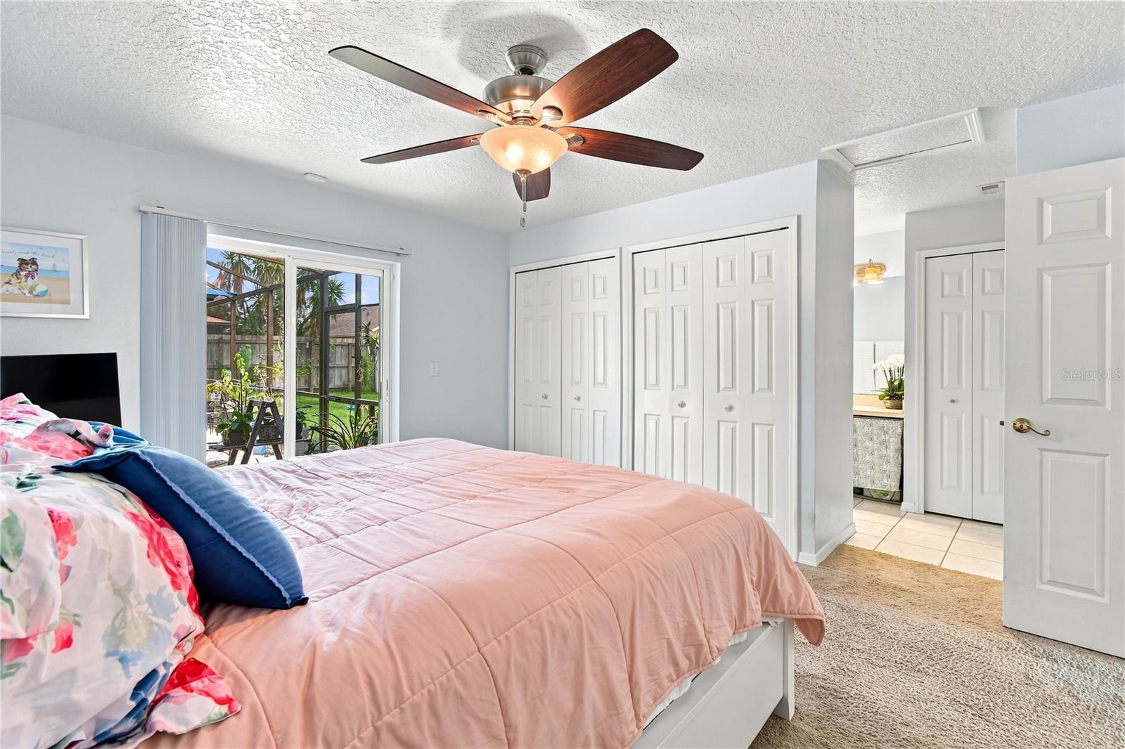 1009 Spring Loop Way Property Photo 9