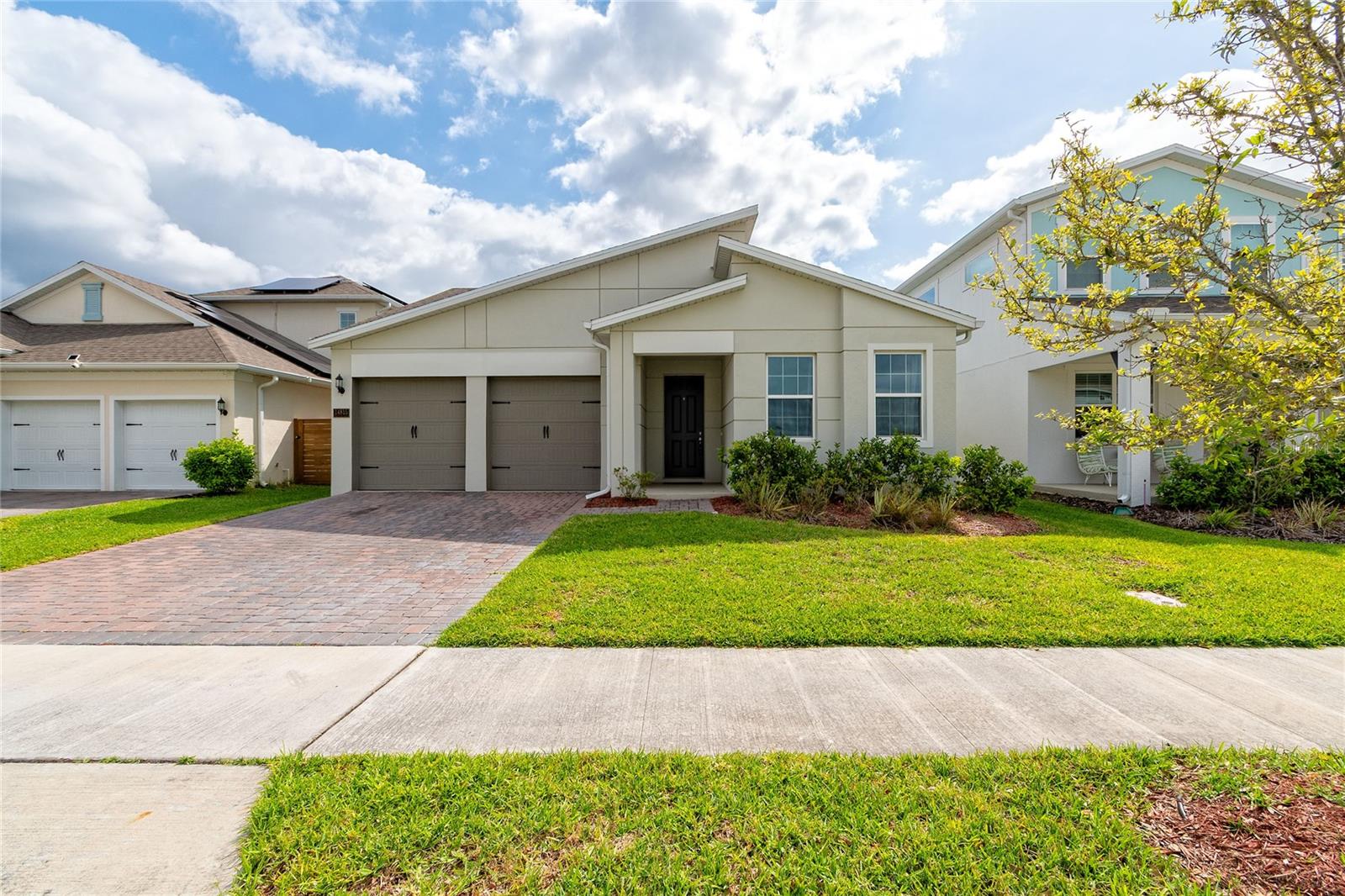 14815 Milfoil Ave Property Photo 1