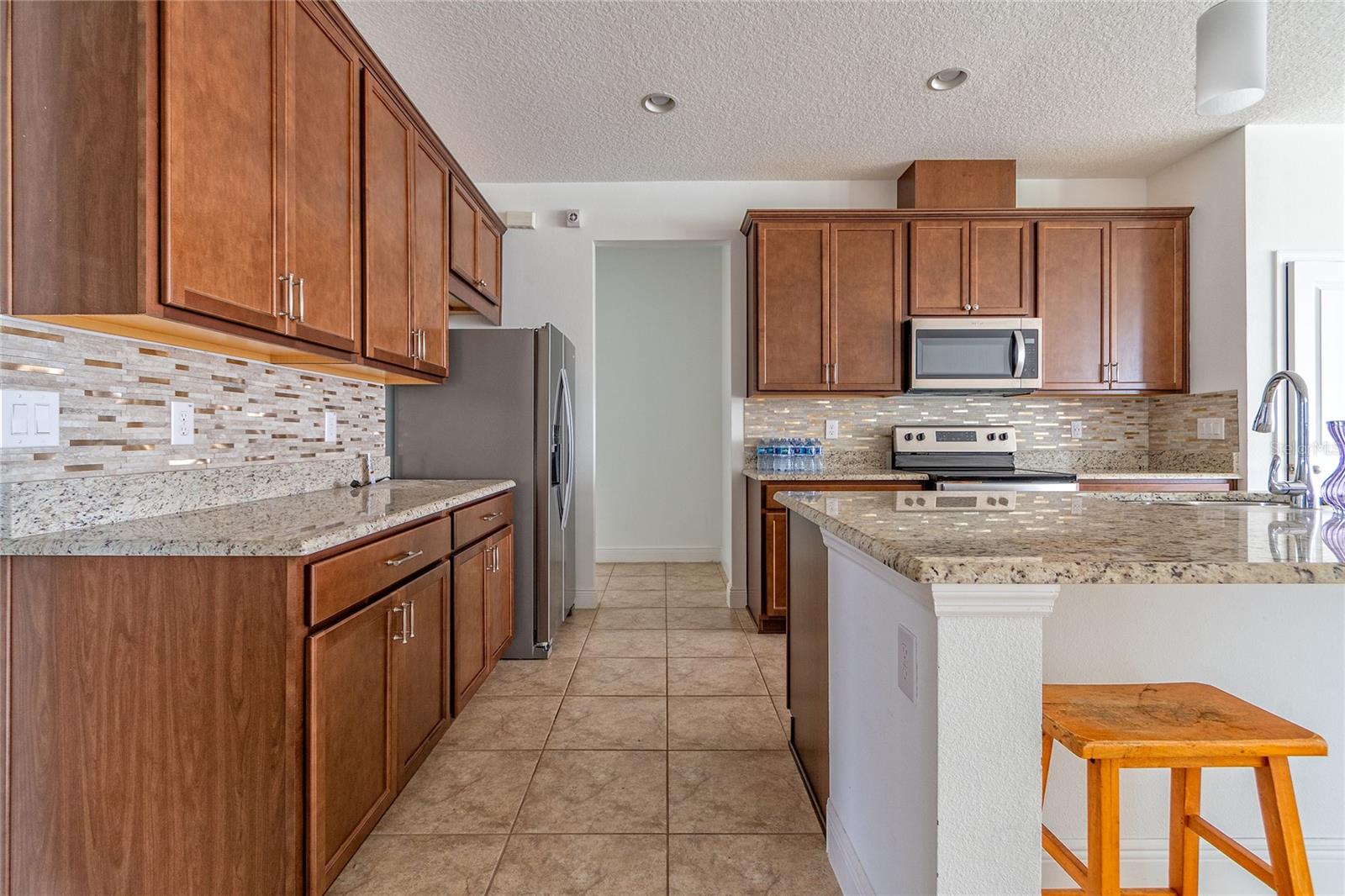 14815 Milfoil Ave Property Photo 8