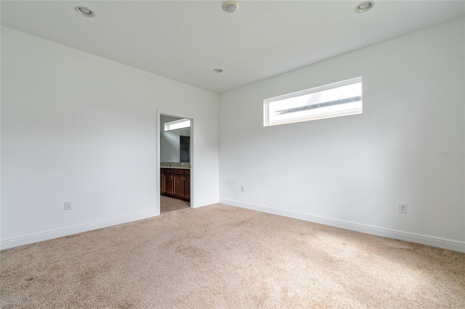 14815 Milfoil Ave Property Photo 17