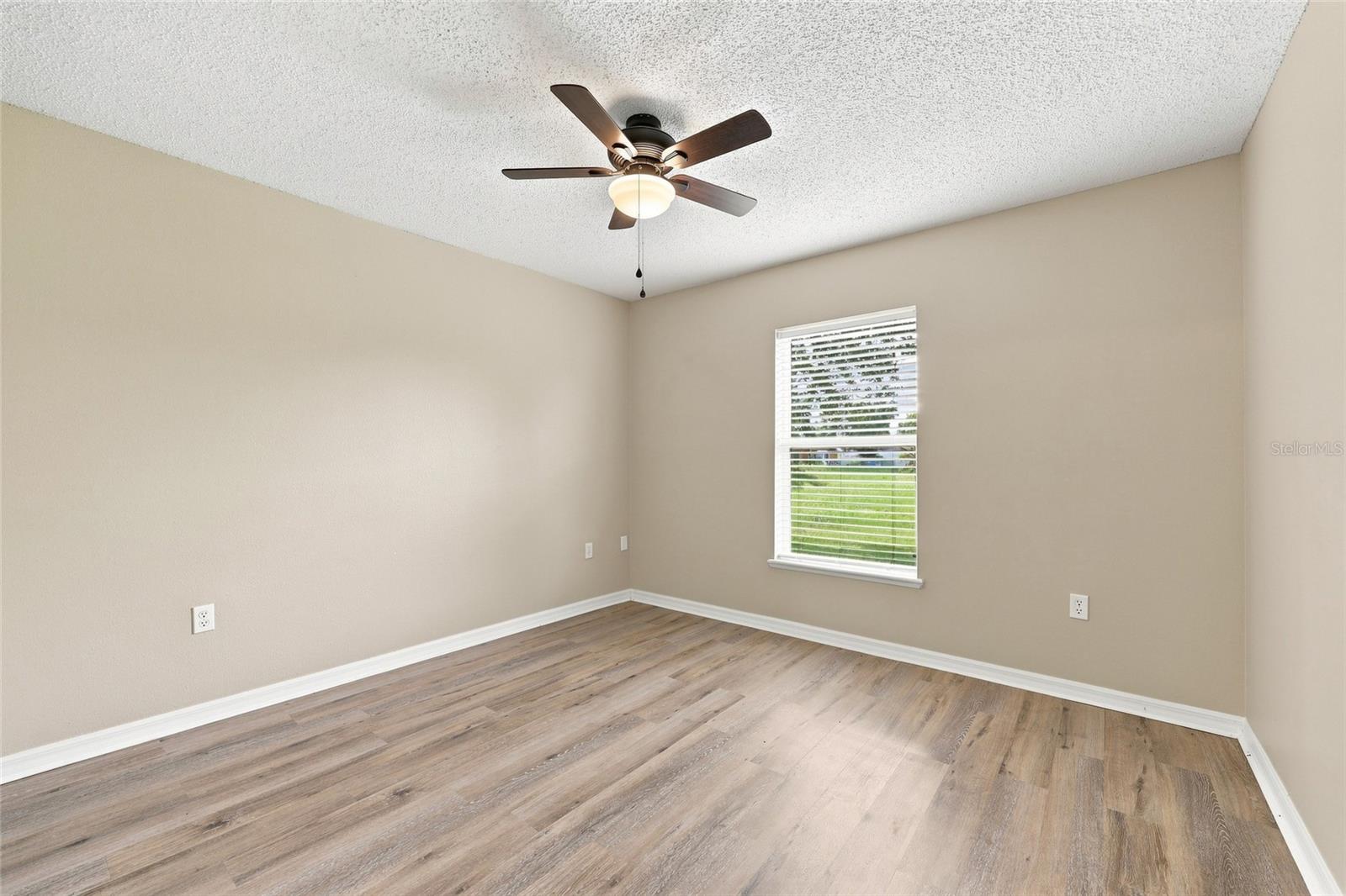 1346 Dunbarton Ct Property Photo 17