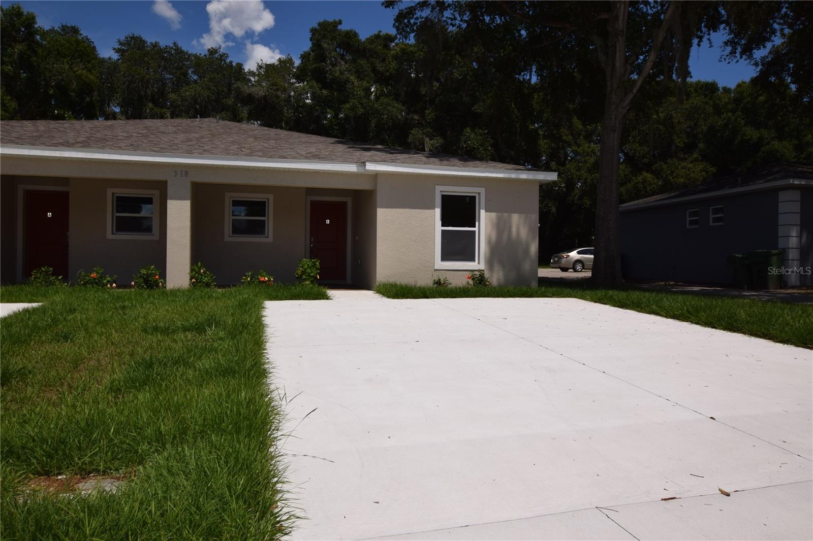 2318 W Cannon Ter Nw #b Property Photo 2