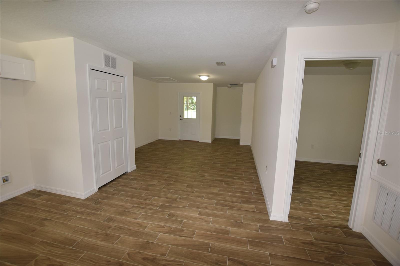 2318 W Cannon Ter Nw #b Property Photo 15