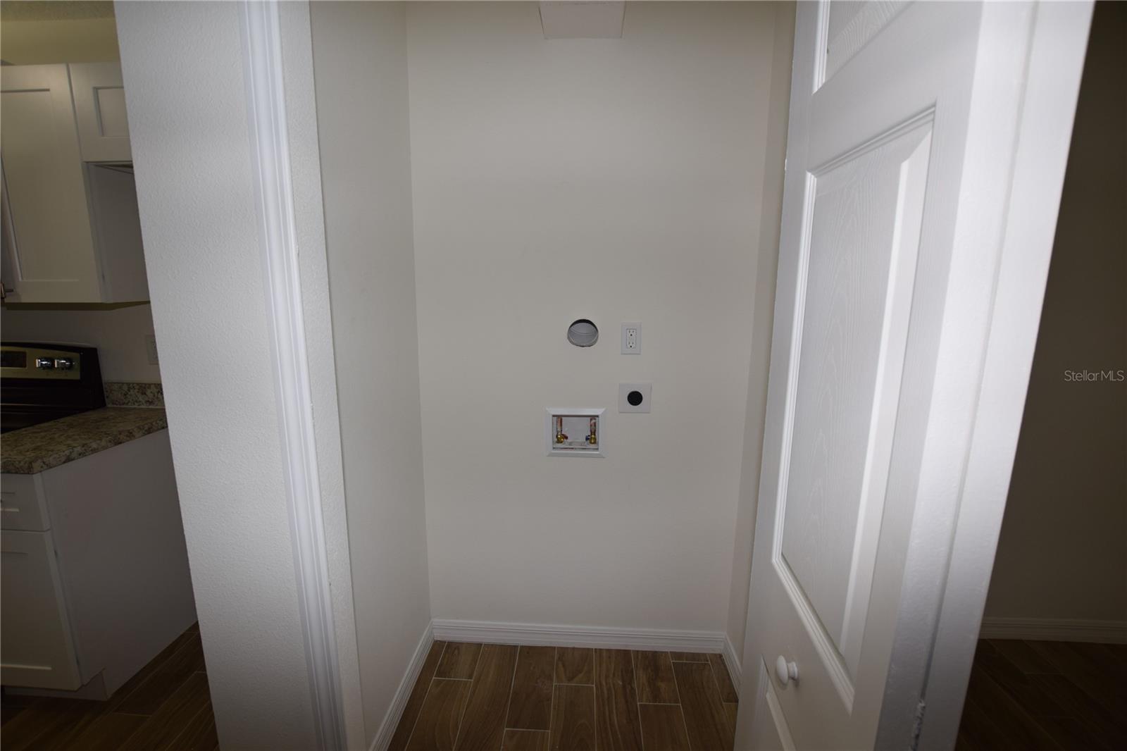 2318 W Cannon Ter Nw #b Property Photo 16