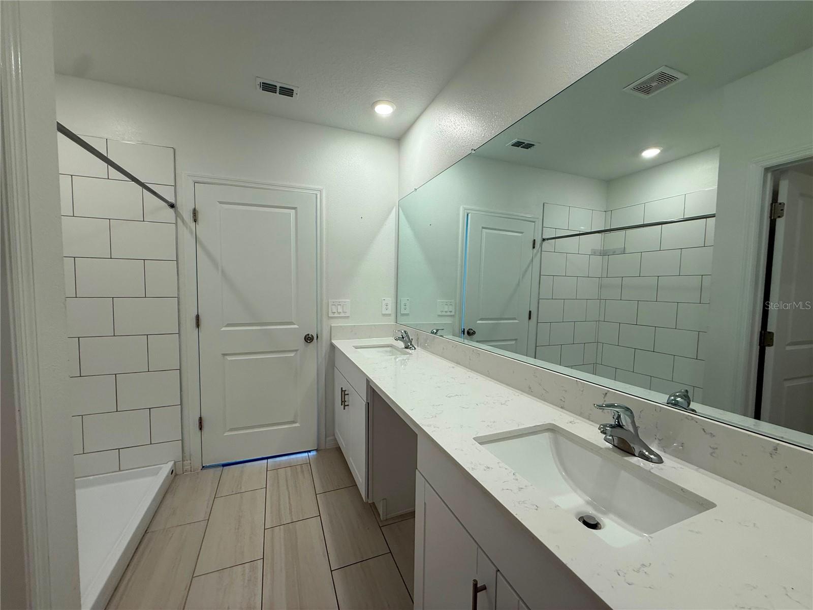 35190 Gravelly Dr Property Photo 13