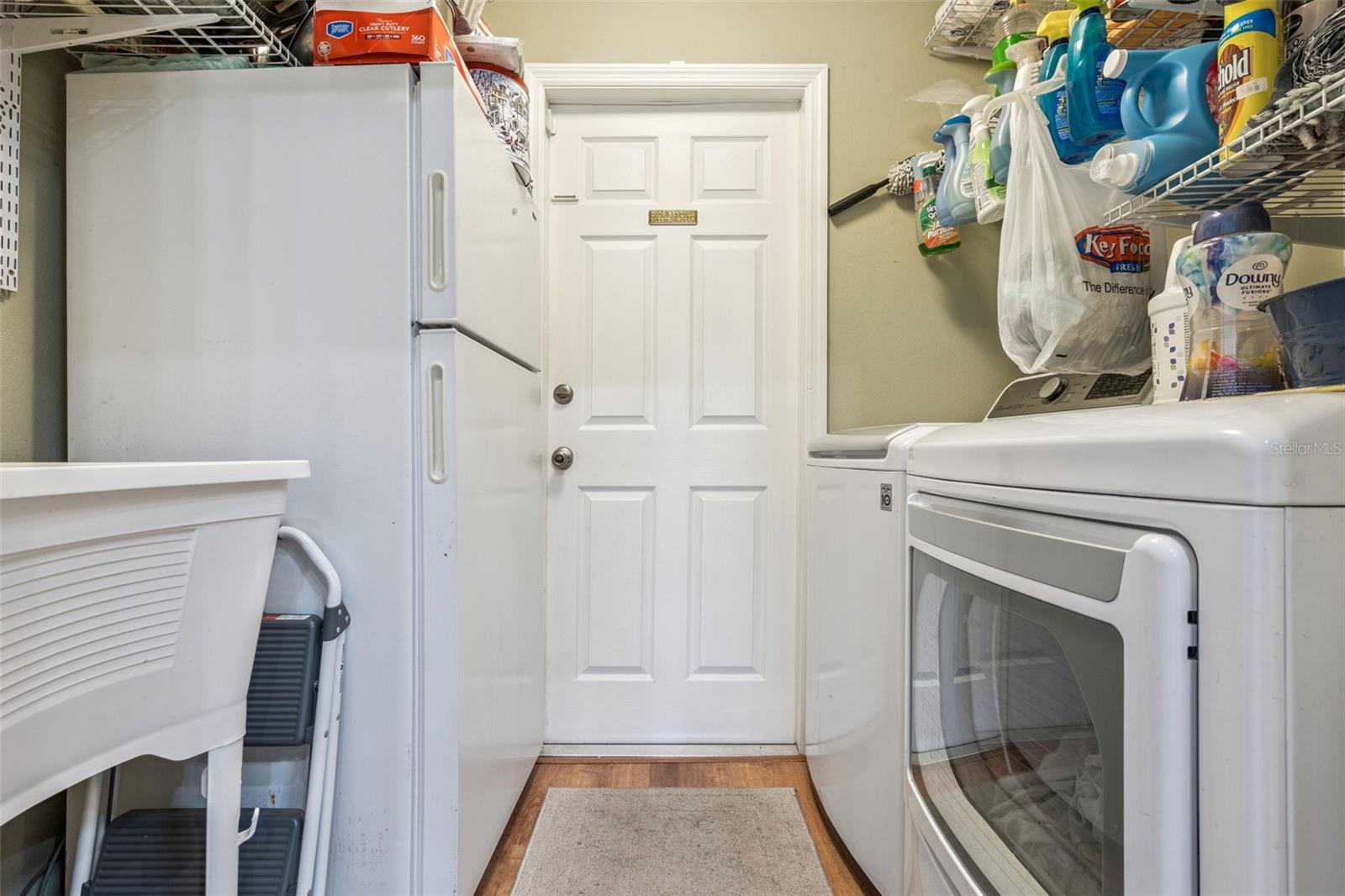 1545 Overton St Property Photo 11