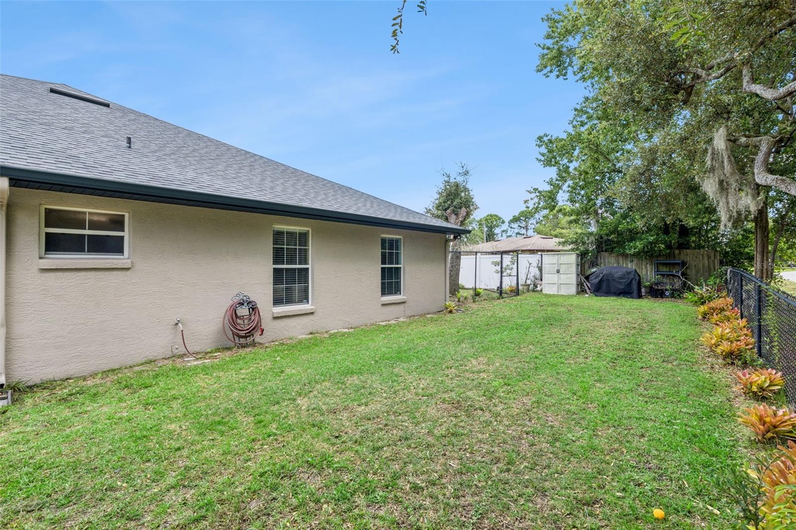 1545 Overton St Property Photo 14