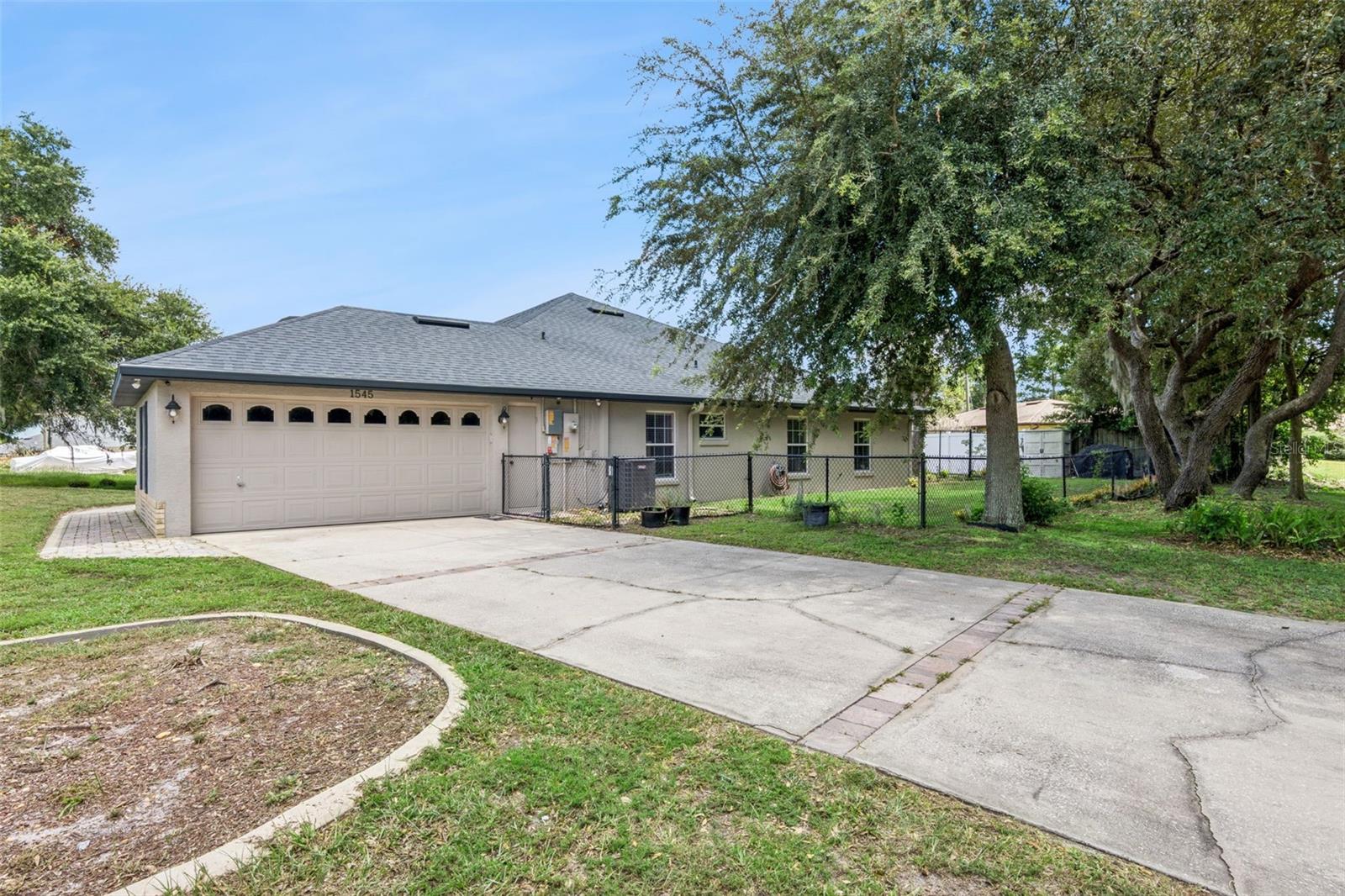 1545 Overton St Property Photo 18
