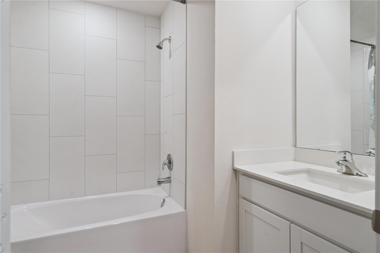 12965 Del Lago Dr Property Photo 16