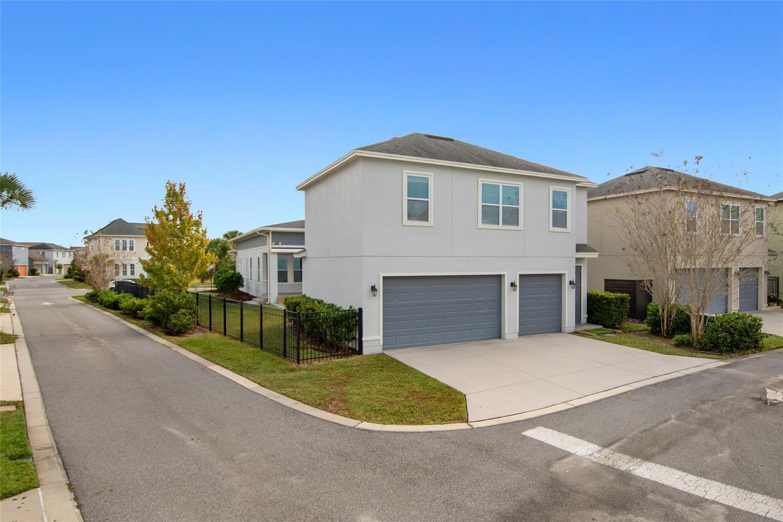 13010 Stoddart Ave Property Photo 4