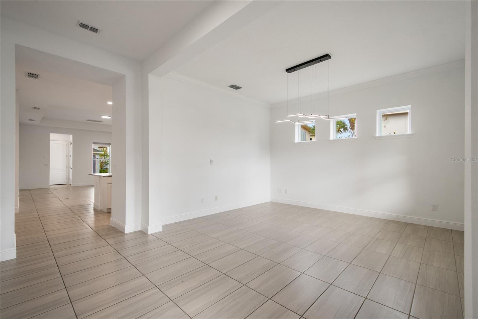13010 Stoddart Ave Property Photo 7