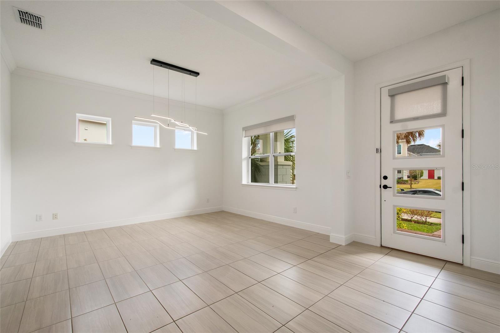 13010 Stoddart Ave Property Photo 8