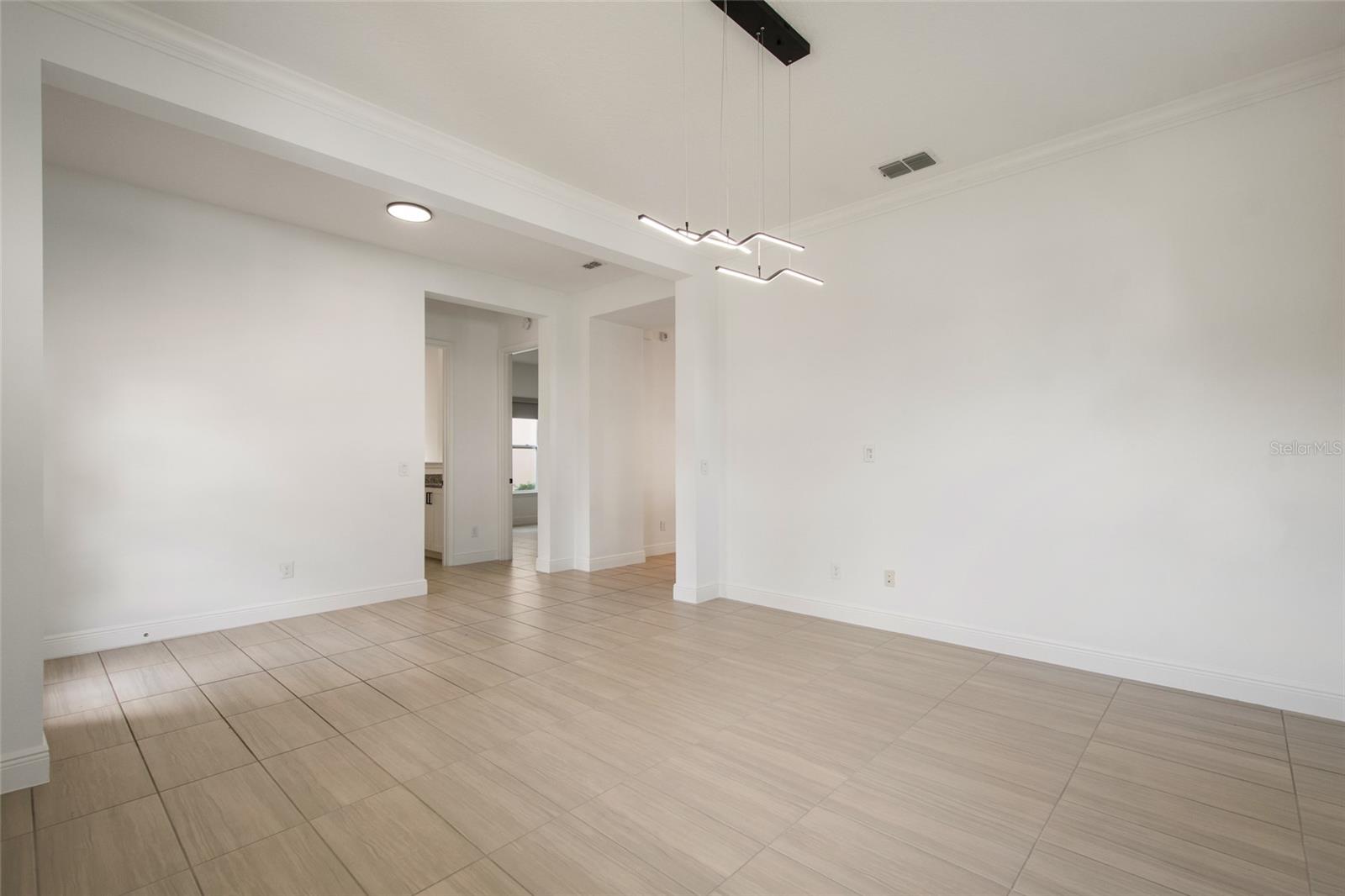 13010 Stoddart Ave Property Photo 11