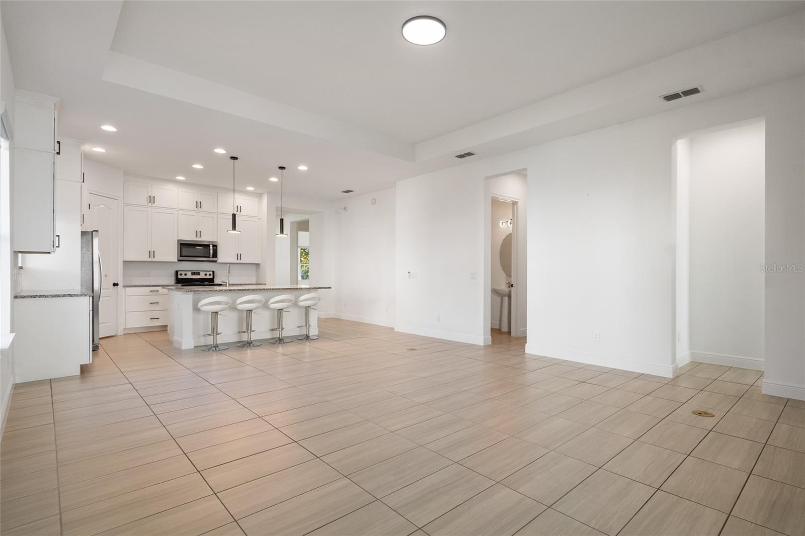 13010 Stoddart Ave Property Photo 27