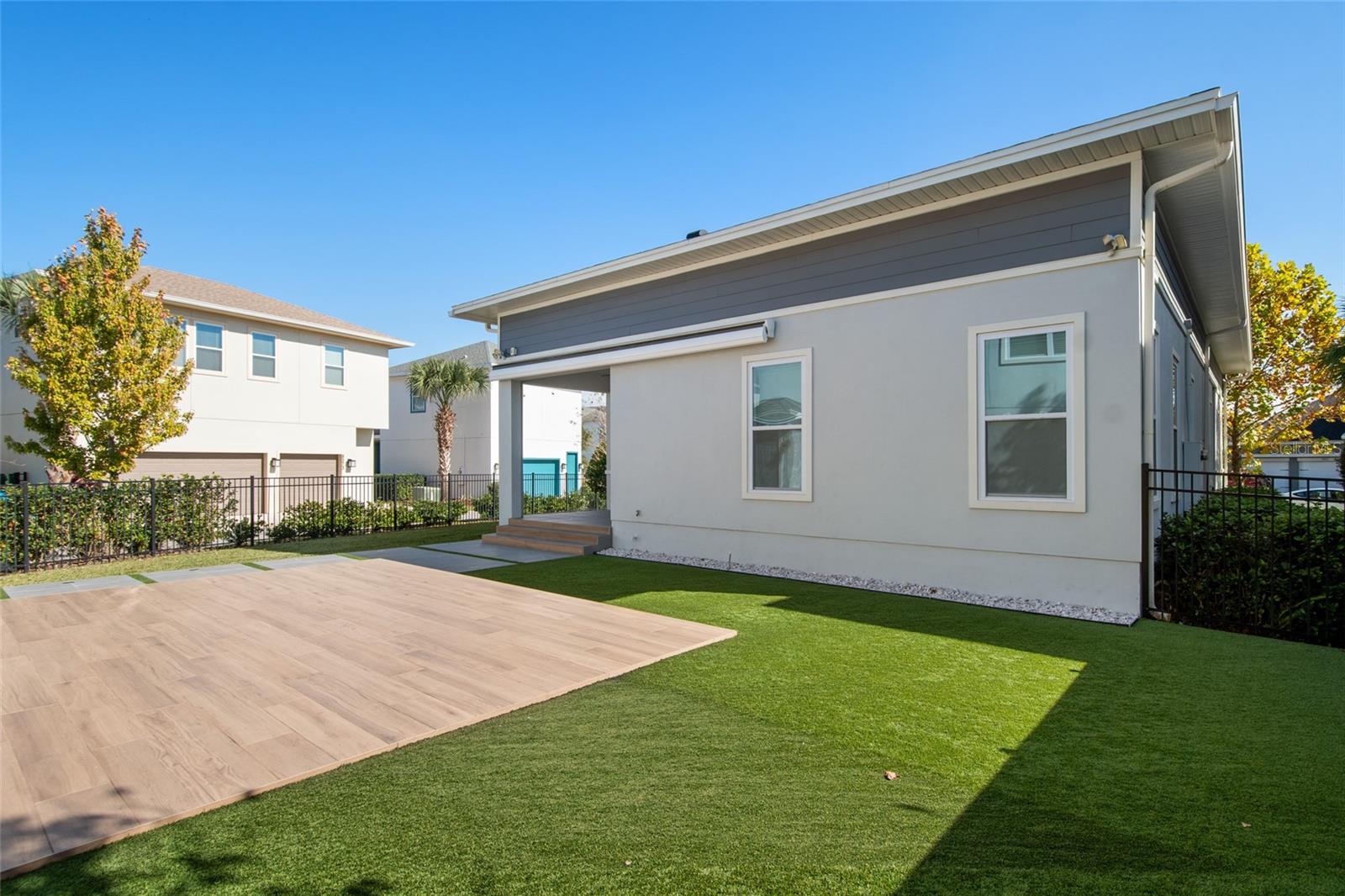 13010 Stoddart Ave Property Photo 43