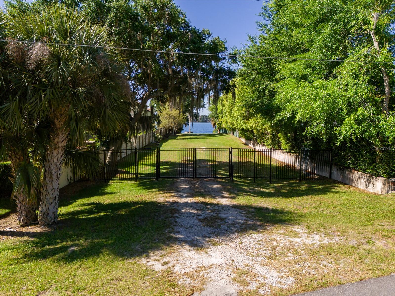 11113 Lake Butler Blvd Property Photo 32
