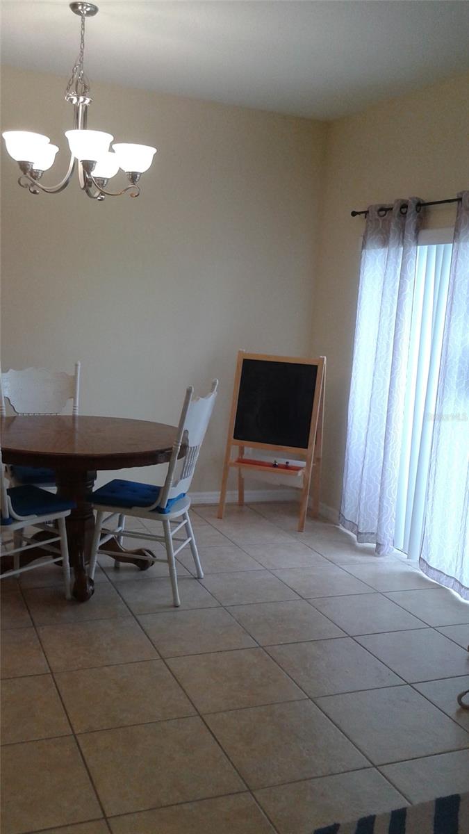 10725 Savannah Landing Cir Property Photo 7