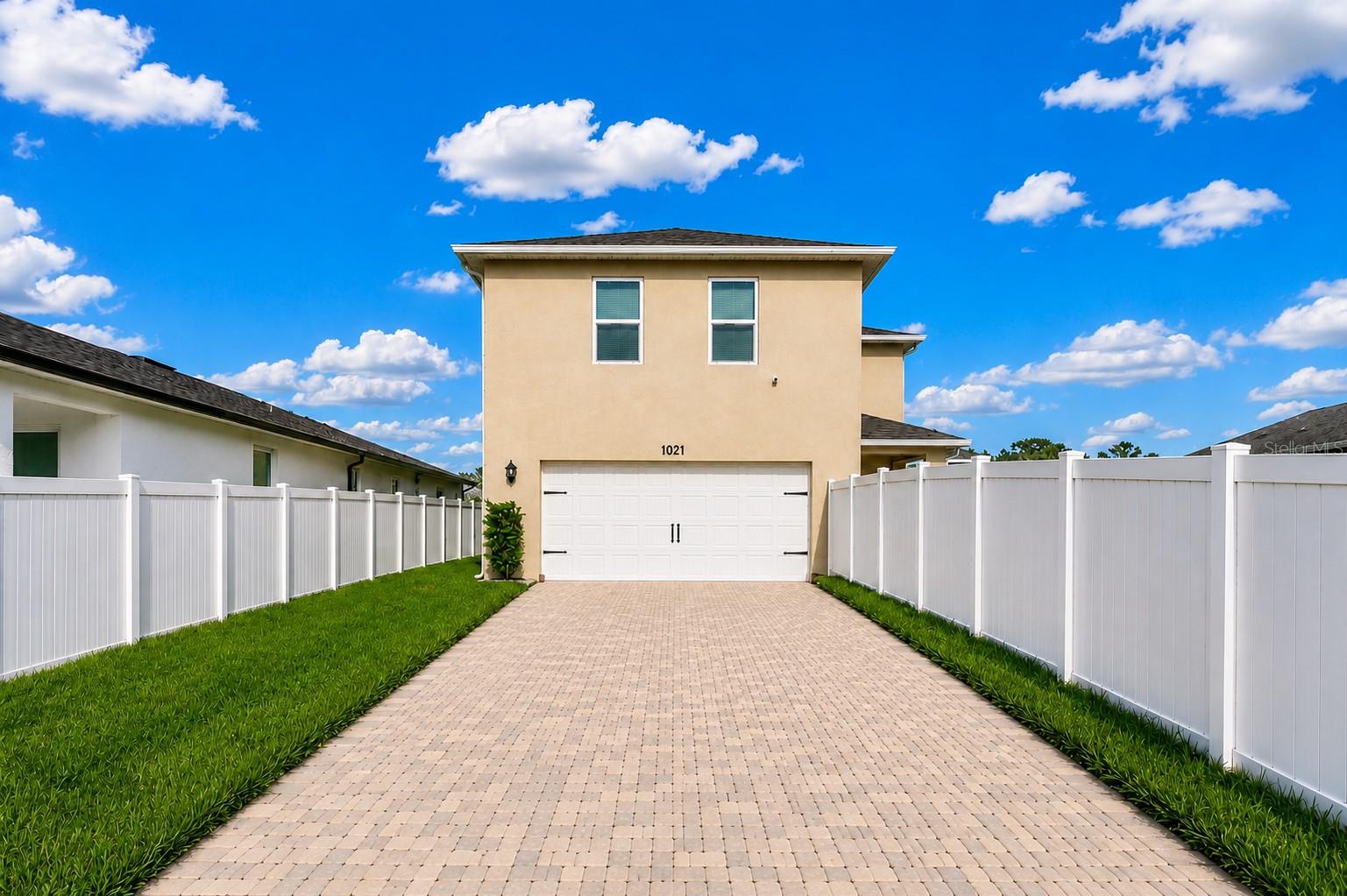 1021 Silverbell Trl Property Photo 13
