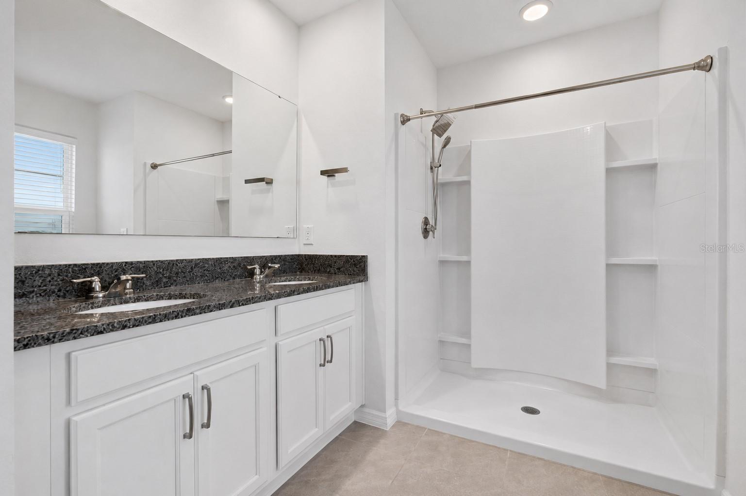 1021 Silverbell Trl Property Photo 18