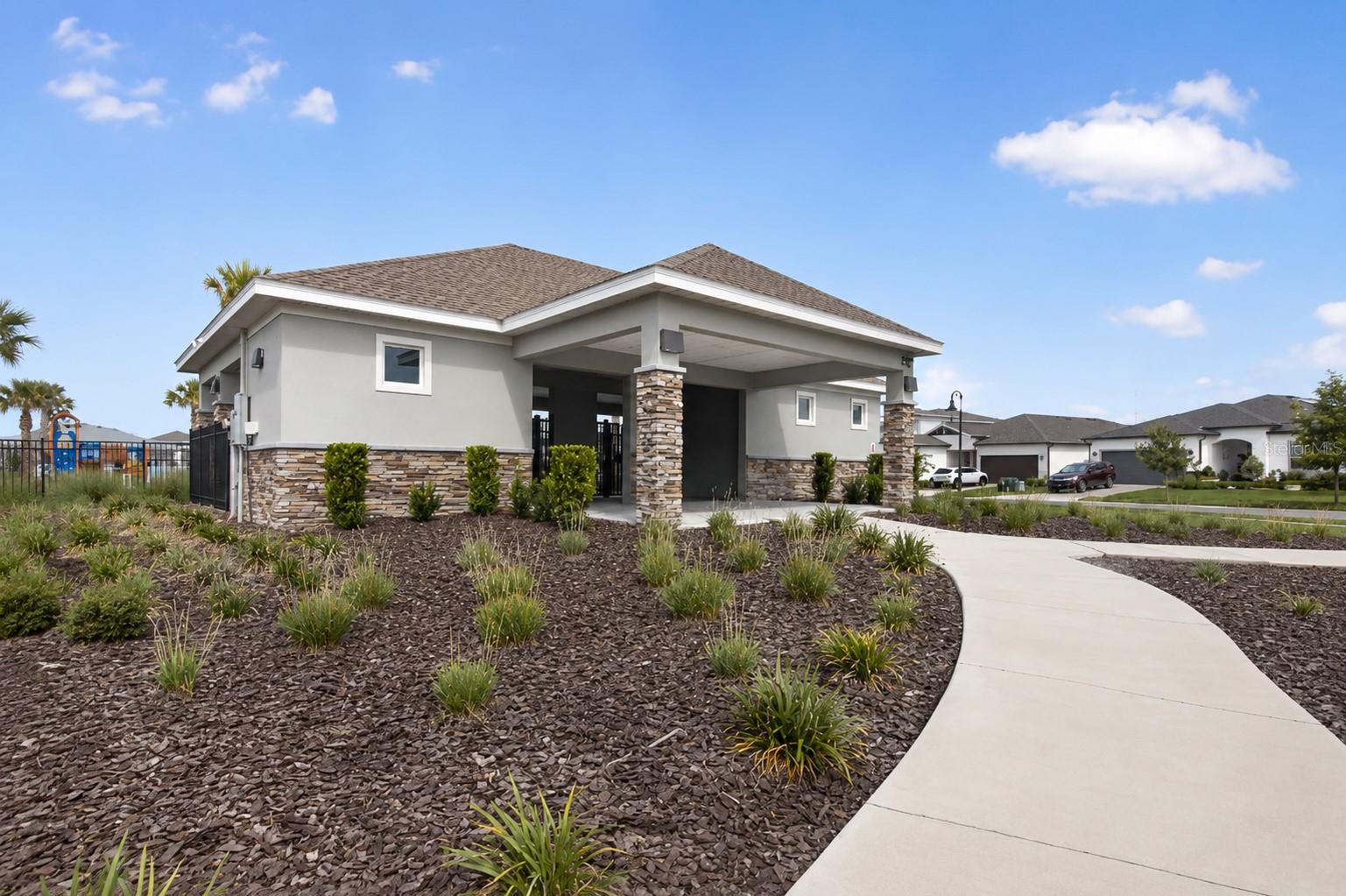 1021 Silverbell Trl Property Photo 34