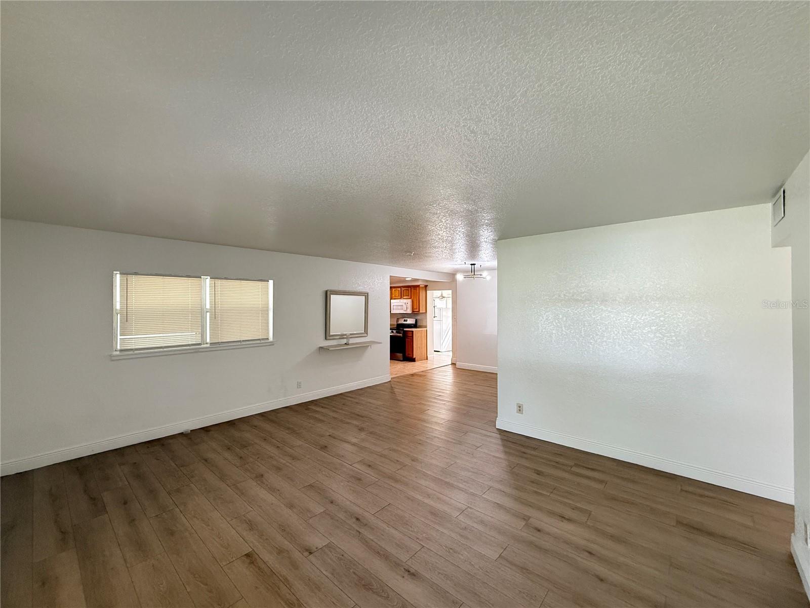 524 N Lakemont Ave Property Photo 4