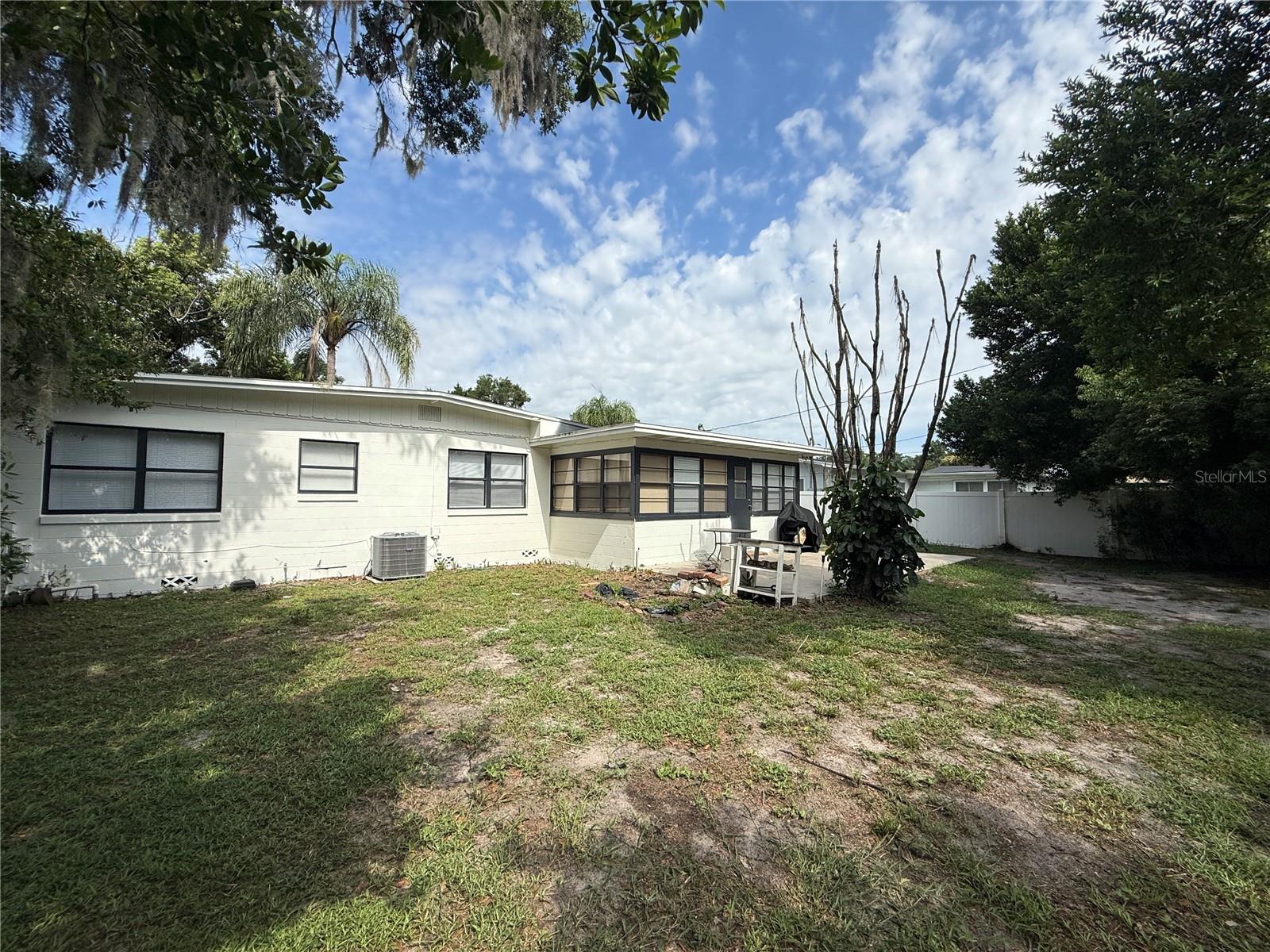524 N Lakemont Ave Property Photo 19