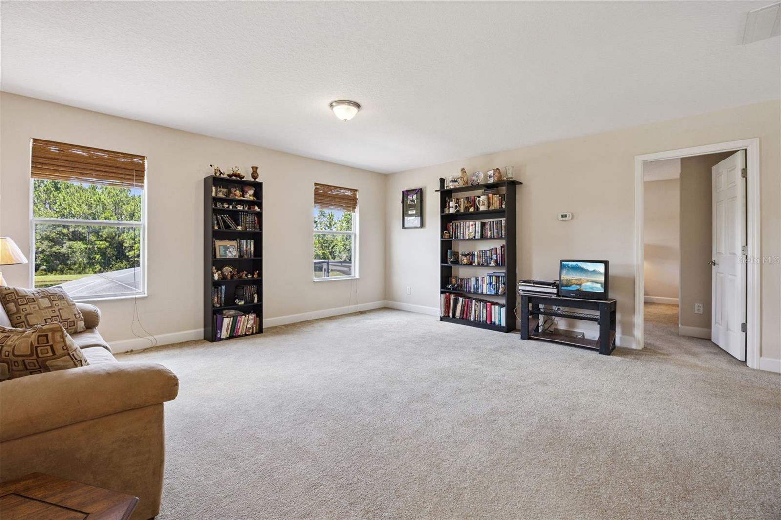 2040 Hawks Landing Dr Property Photo 6