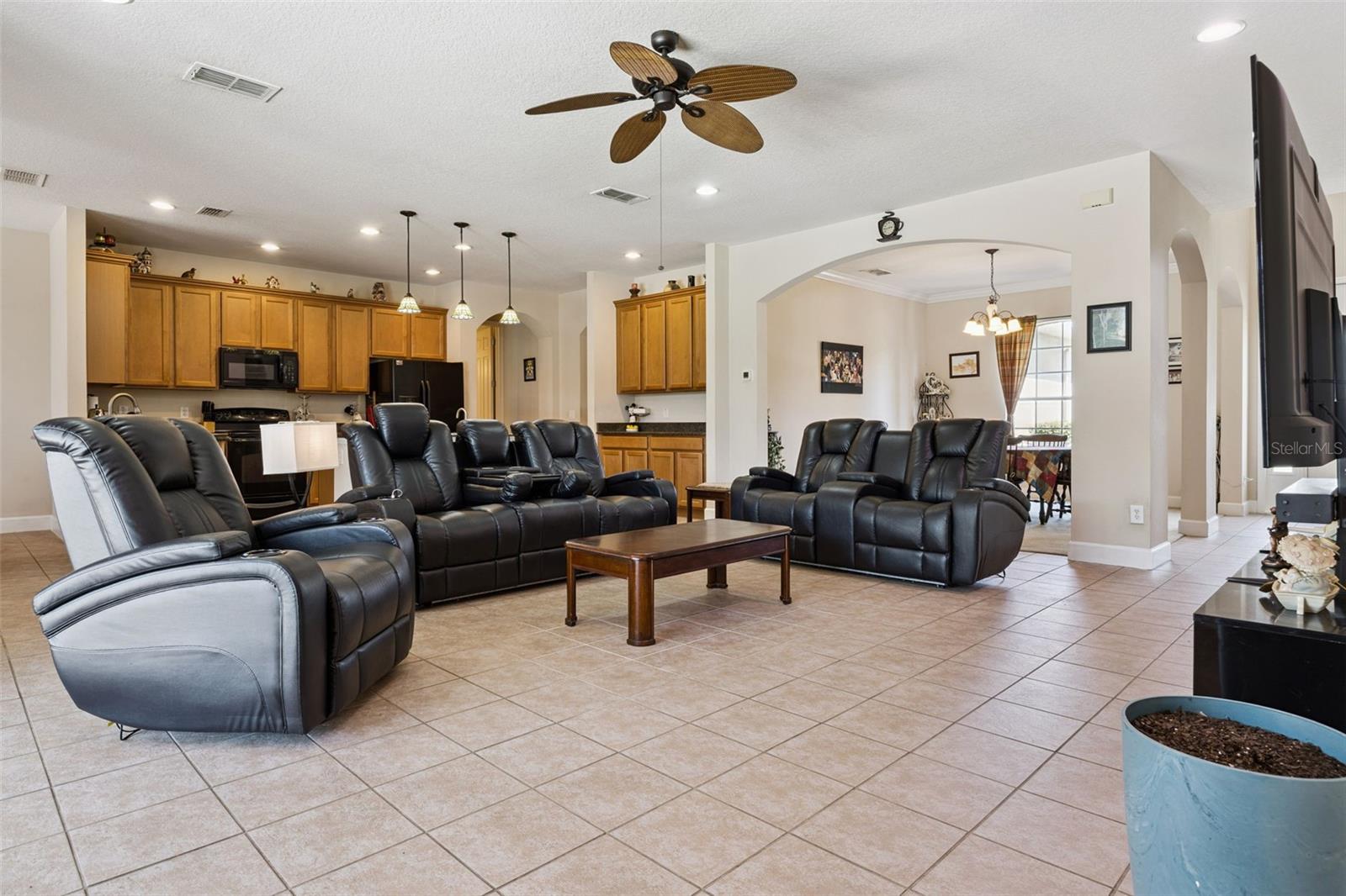 2040 Hawks Landing Dr Property Photo 17