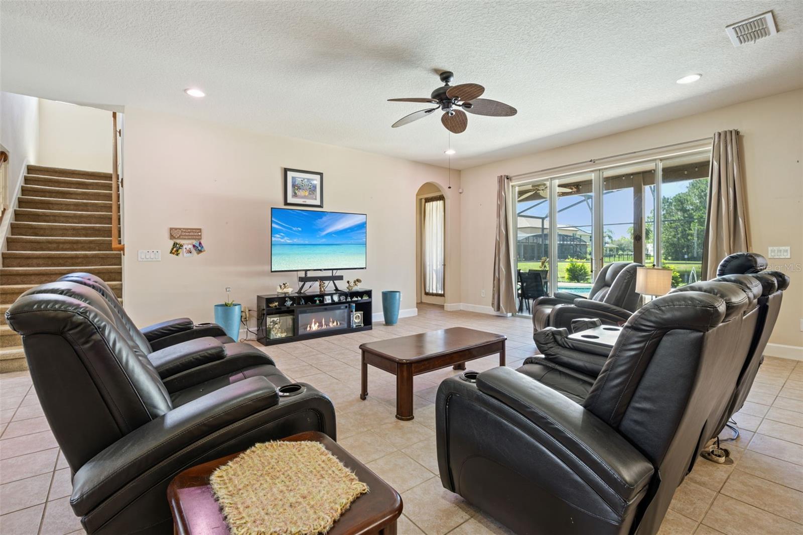 2040 Hawks Landing Dr Property Photo 18