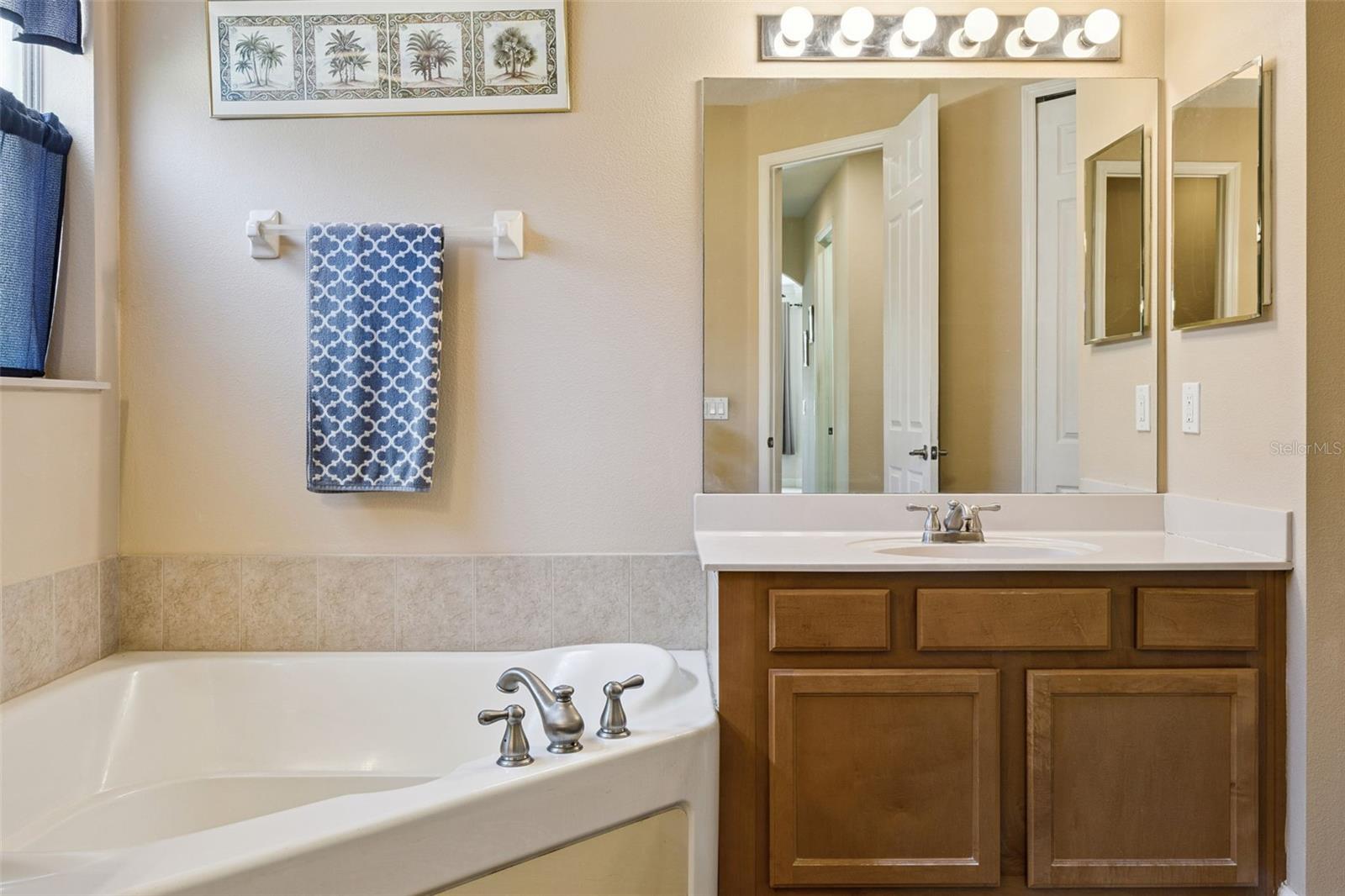 2040 Hawks Landing Dr Property Photo 45