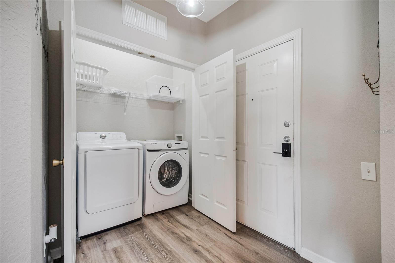 2817 Almaton Loop #402 Property Photo 43