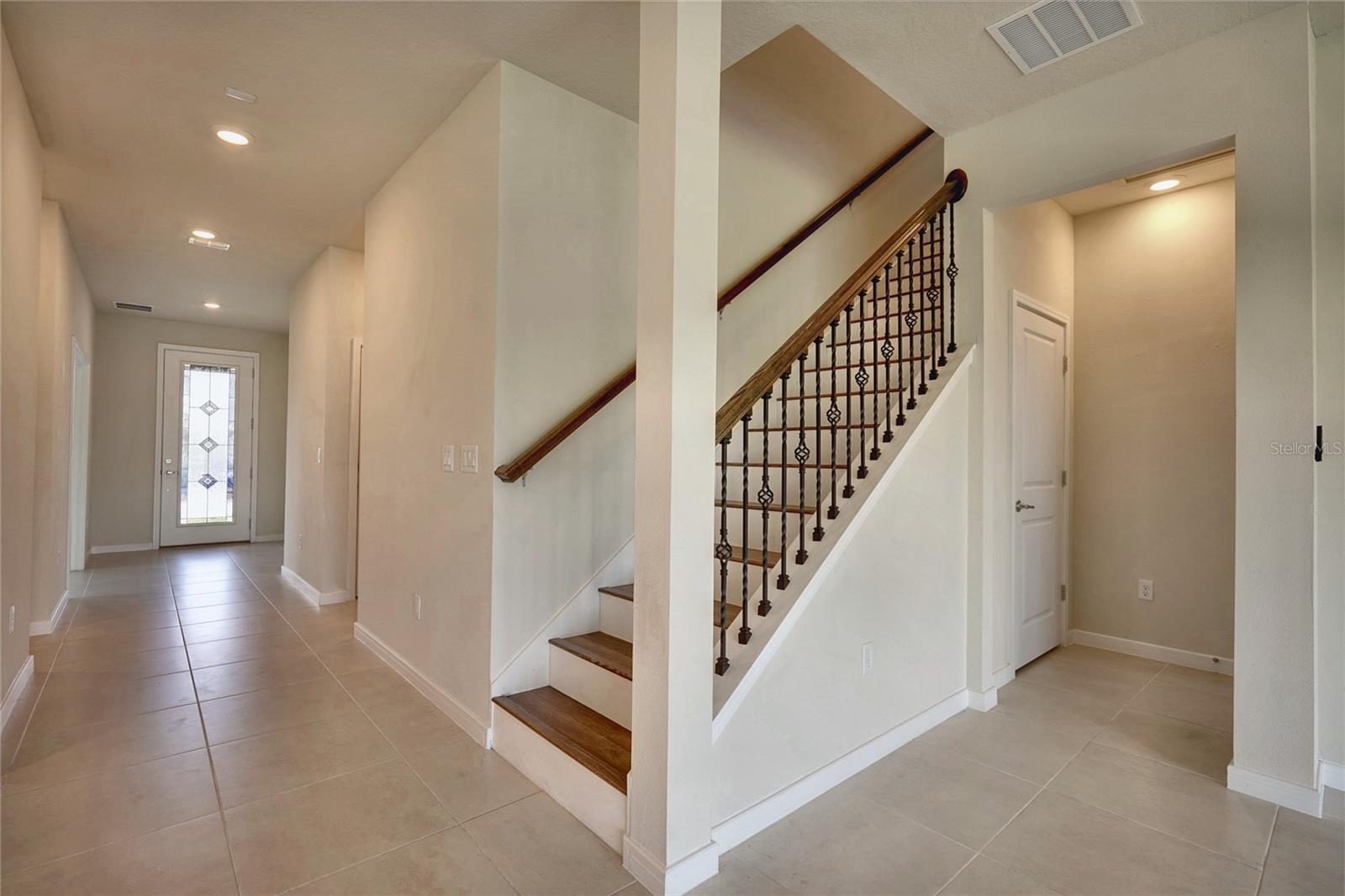 6030 Arbor Watch Loop Property Photo 4