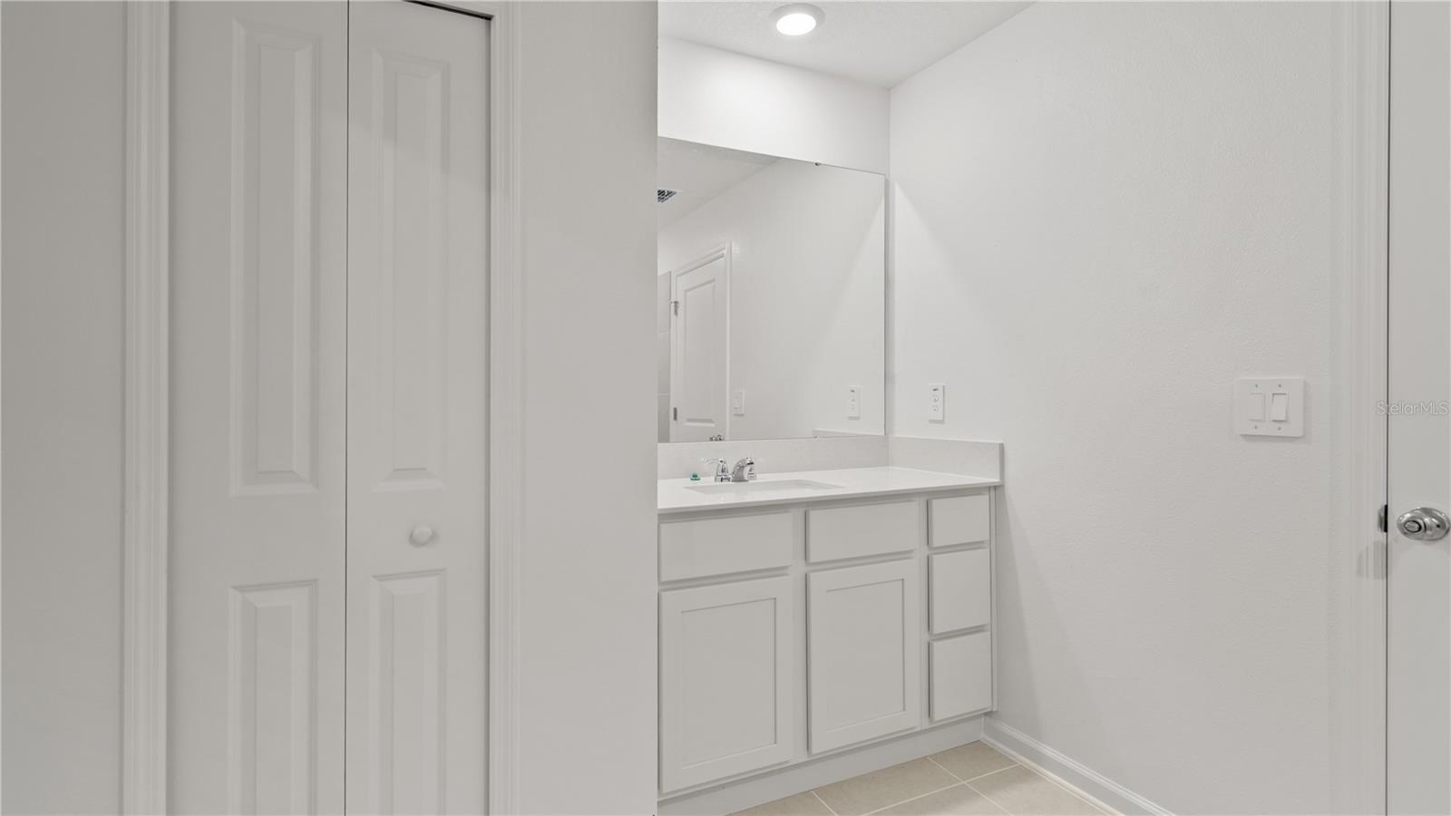1591 Willow Garden Loop Property Photo 8