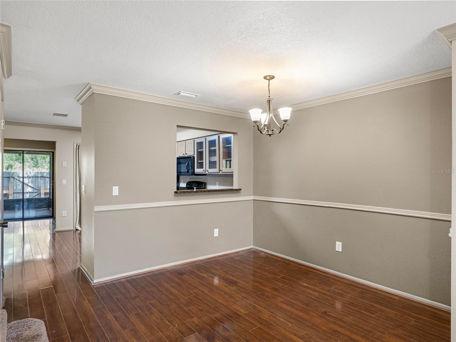 2820 Revere Ct Property Photo 9