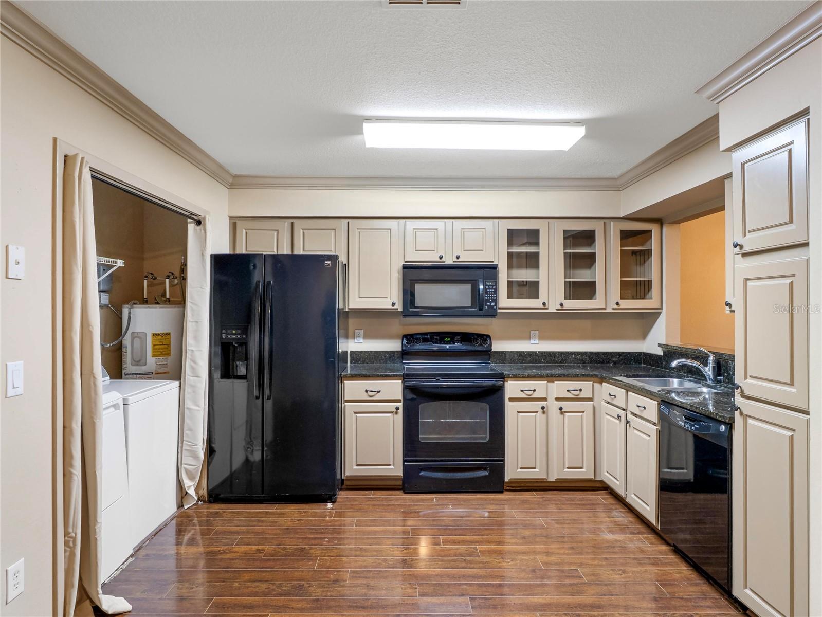2820 Revere Ct Property Photo 10