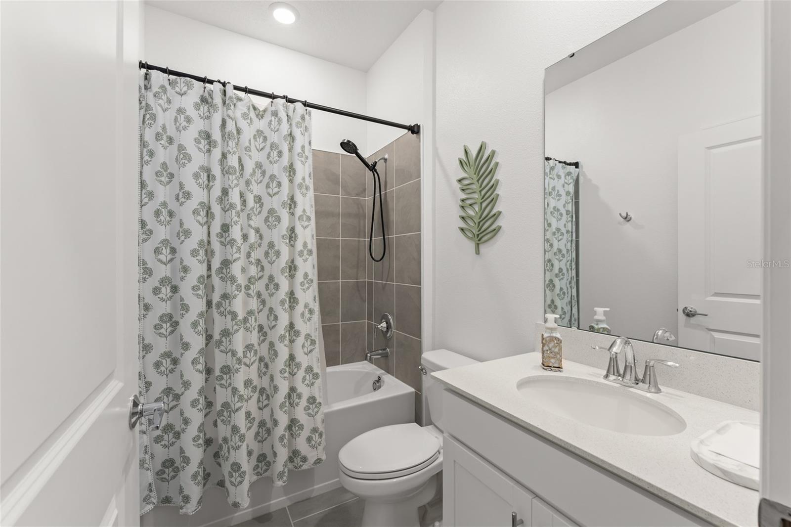 6025 Claystone Way Property Photo 10