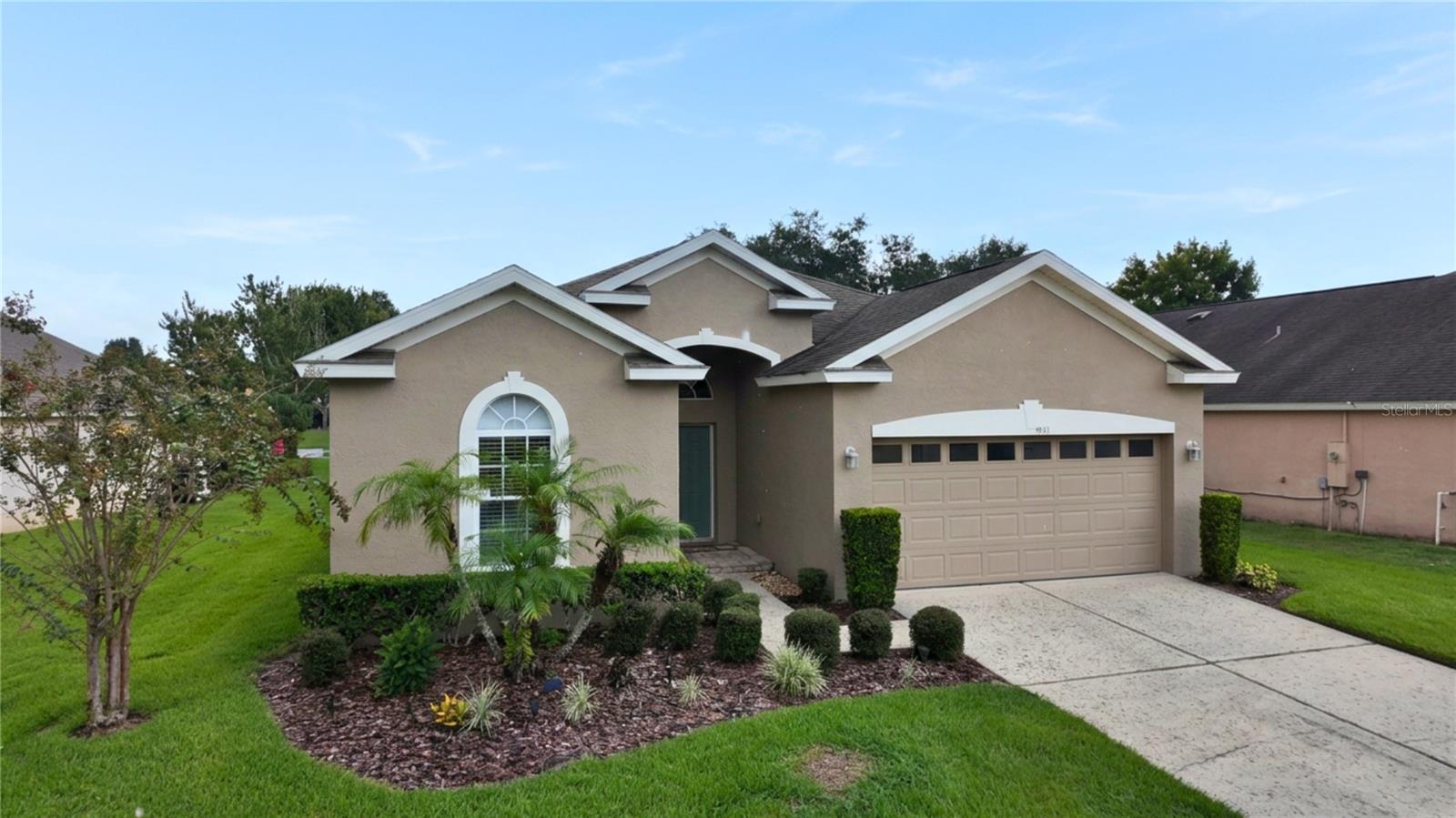9154 Pecky Cypress Way Property Photo 1