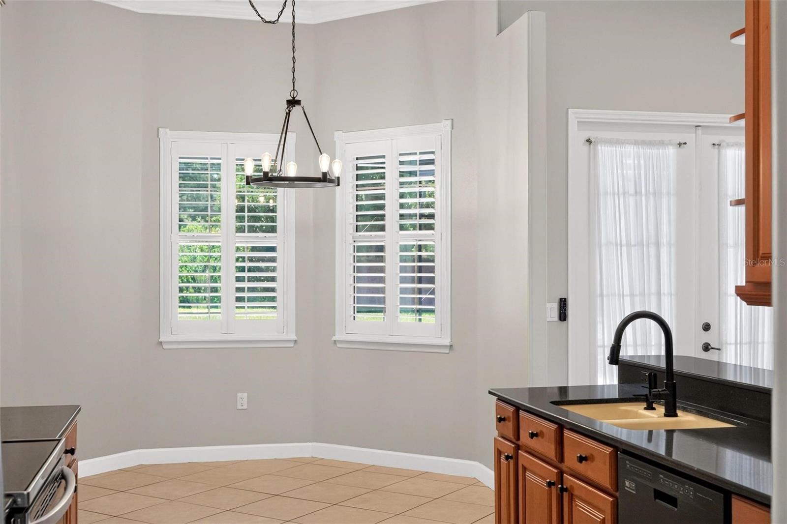 1070 Ceasars Ct Property Photo 27
