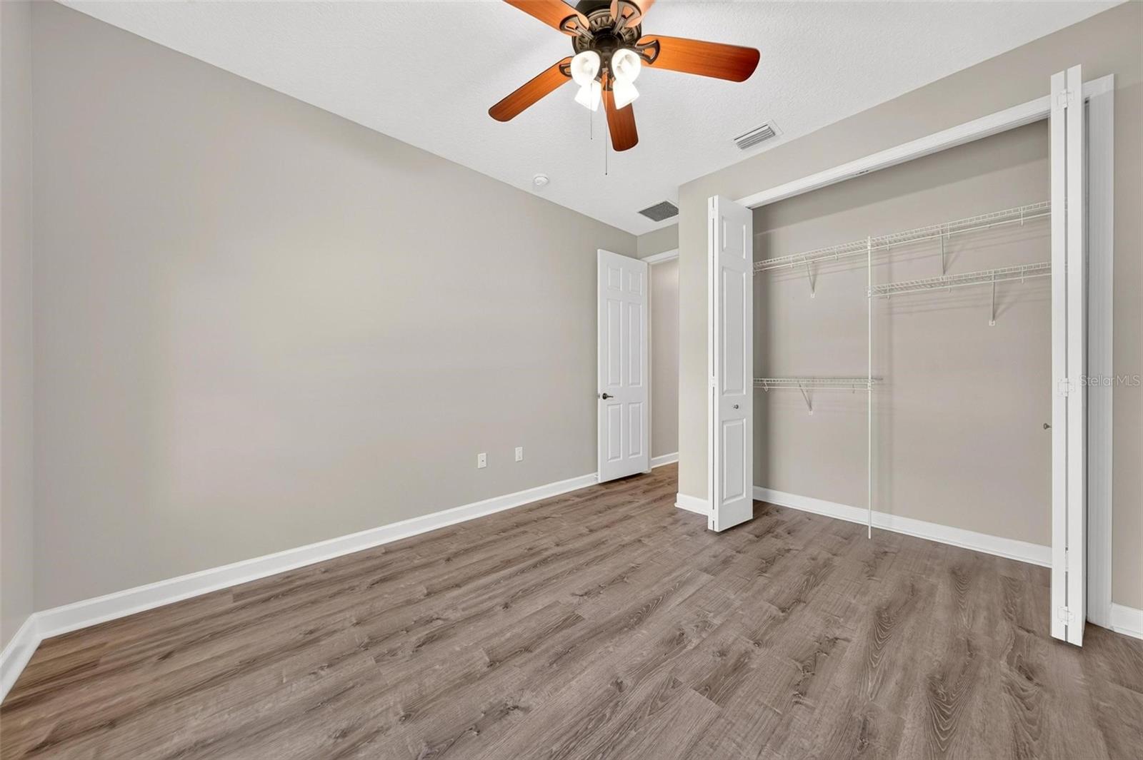 1070 Ceasars Ct Property Photo 33
