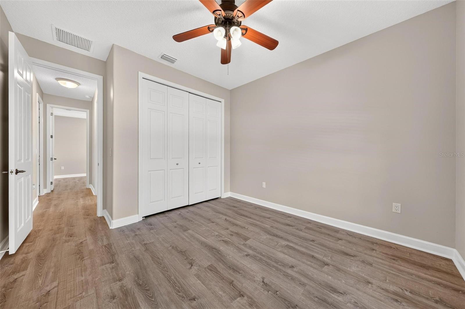 1070 Ceasars Ct Property Photo 34