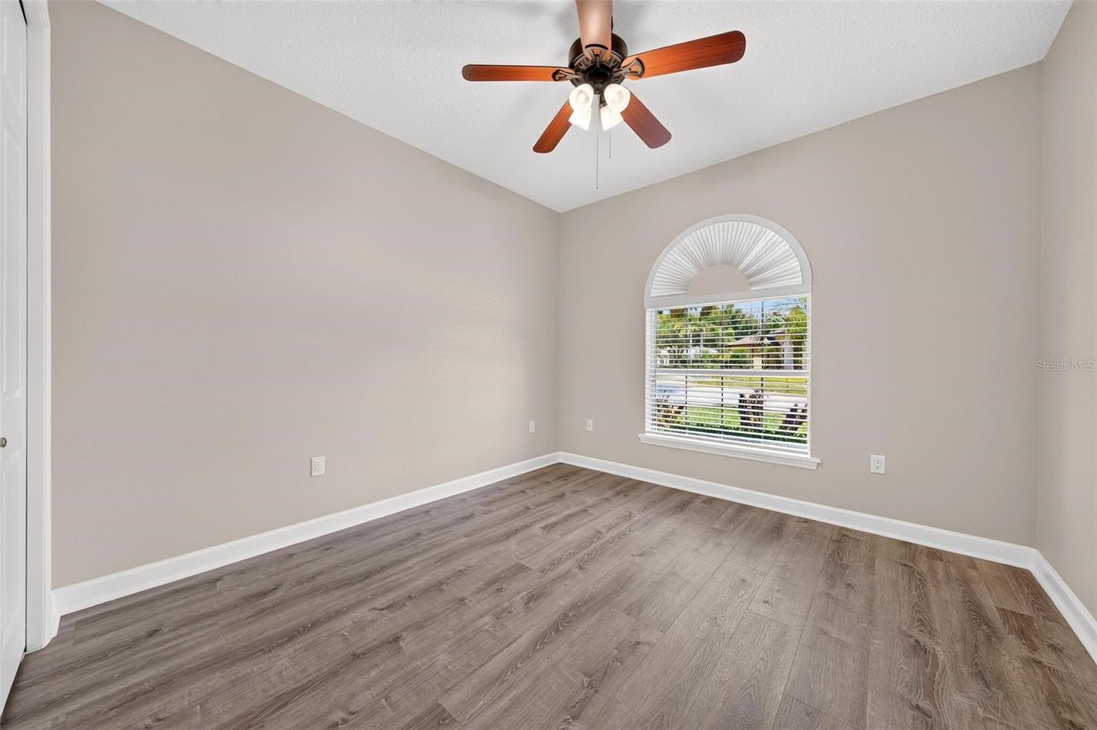 1070 Ceasars Ct Property Photo 35