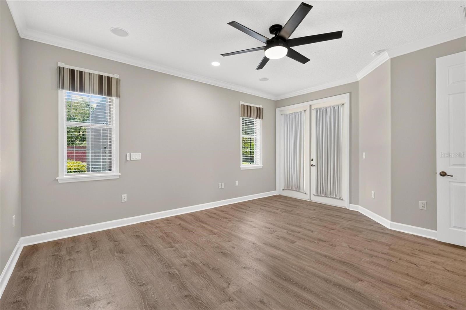 1070 Ceasars Ct Property Photo 58