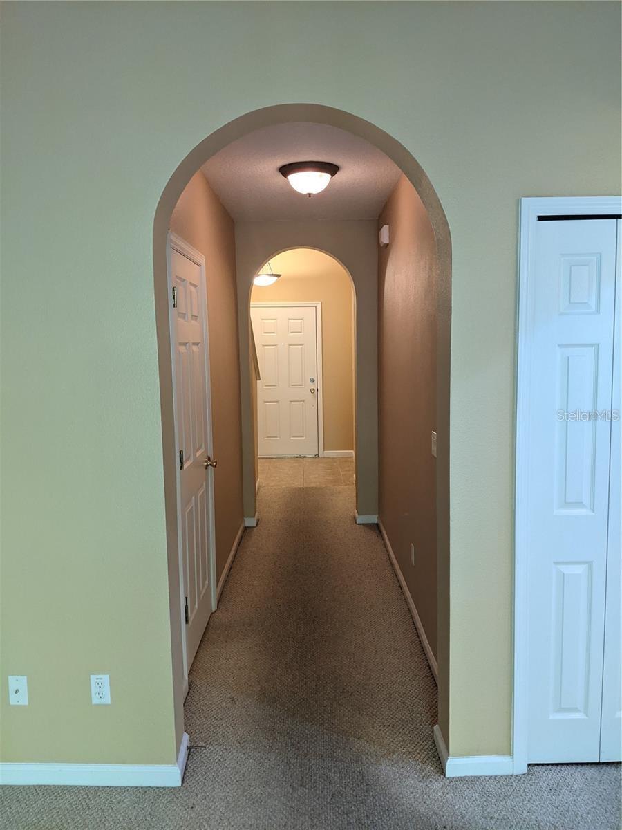 10272 Park Commons Dr Property Photo 5