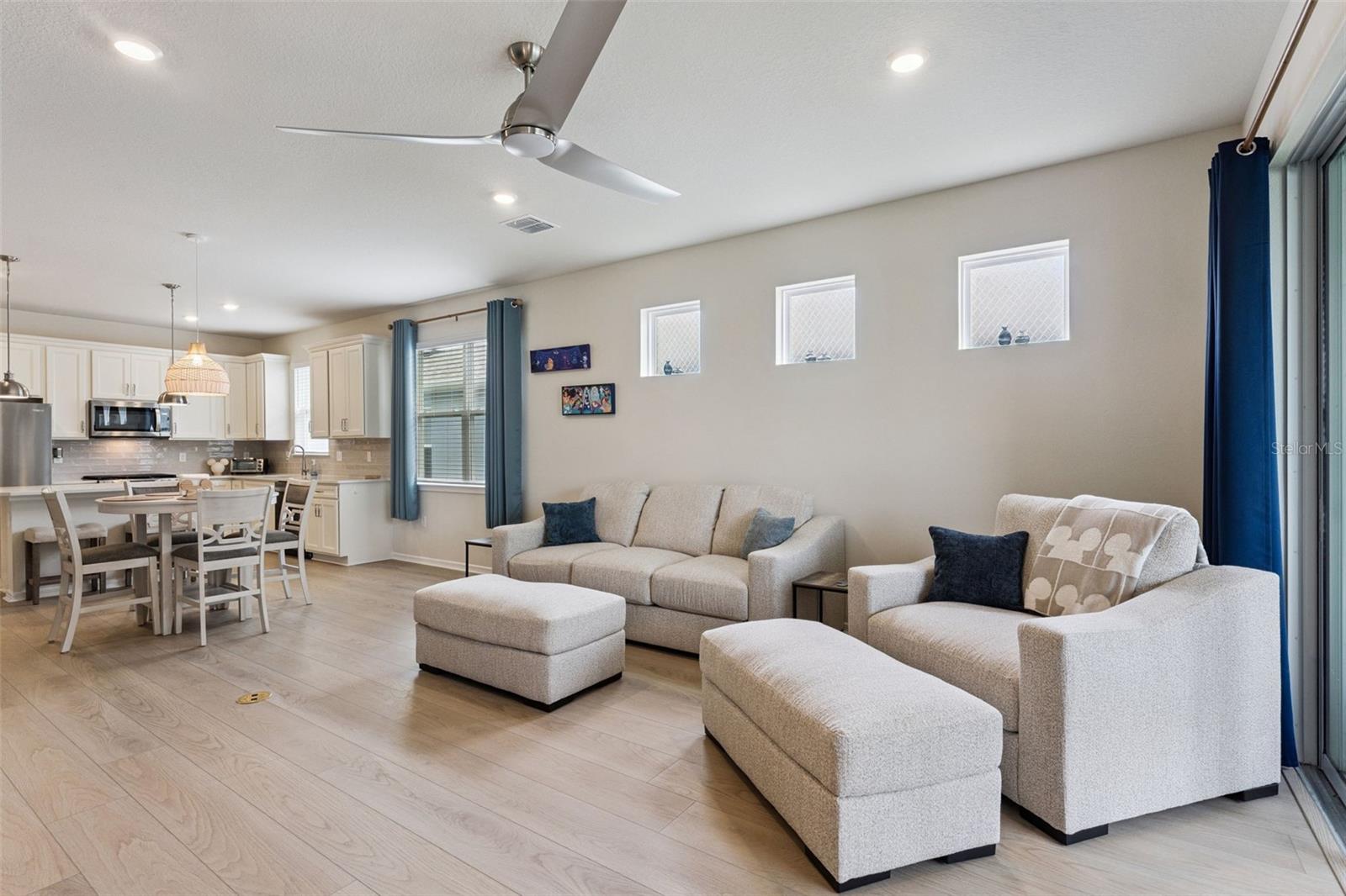 15819 Gem View St Property Photo 8