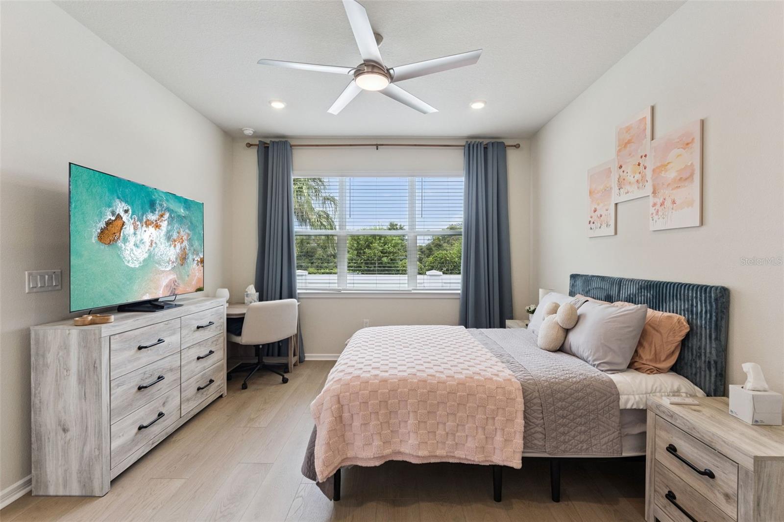 15819 Gem View St Property Photo 10