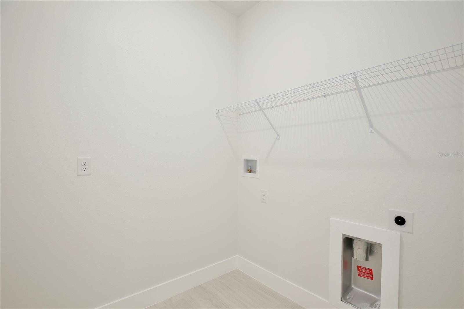 226 W Herrick Ave Property Photo 14