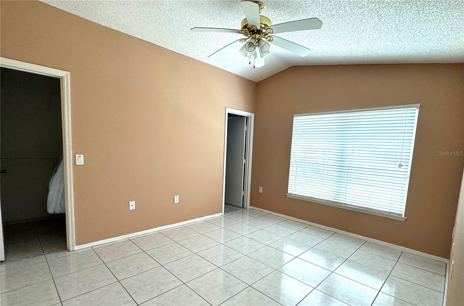 1309 Timberbend Cir Property Photo 6